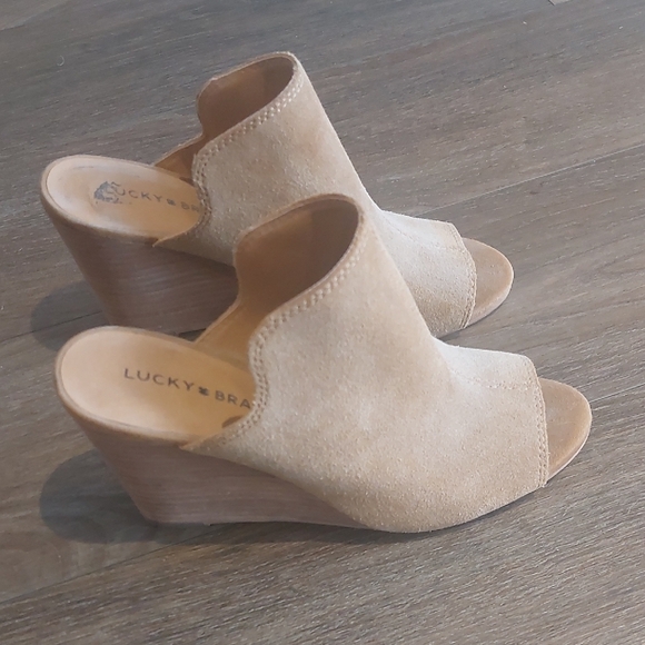 Lucky Brand Tan Mules with Wedge Heel - Picture 3 of 5